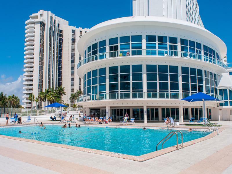 Collins Apartments By Design Suites Miami Beach Exterior foto